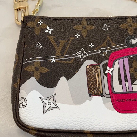 LOUIS Vuitton Christmas 2020 mini pochette access - Picture 11 of 13